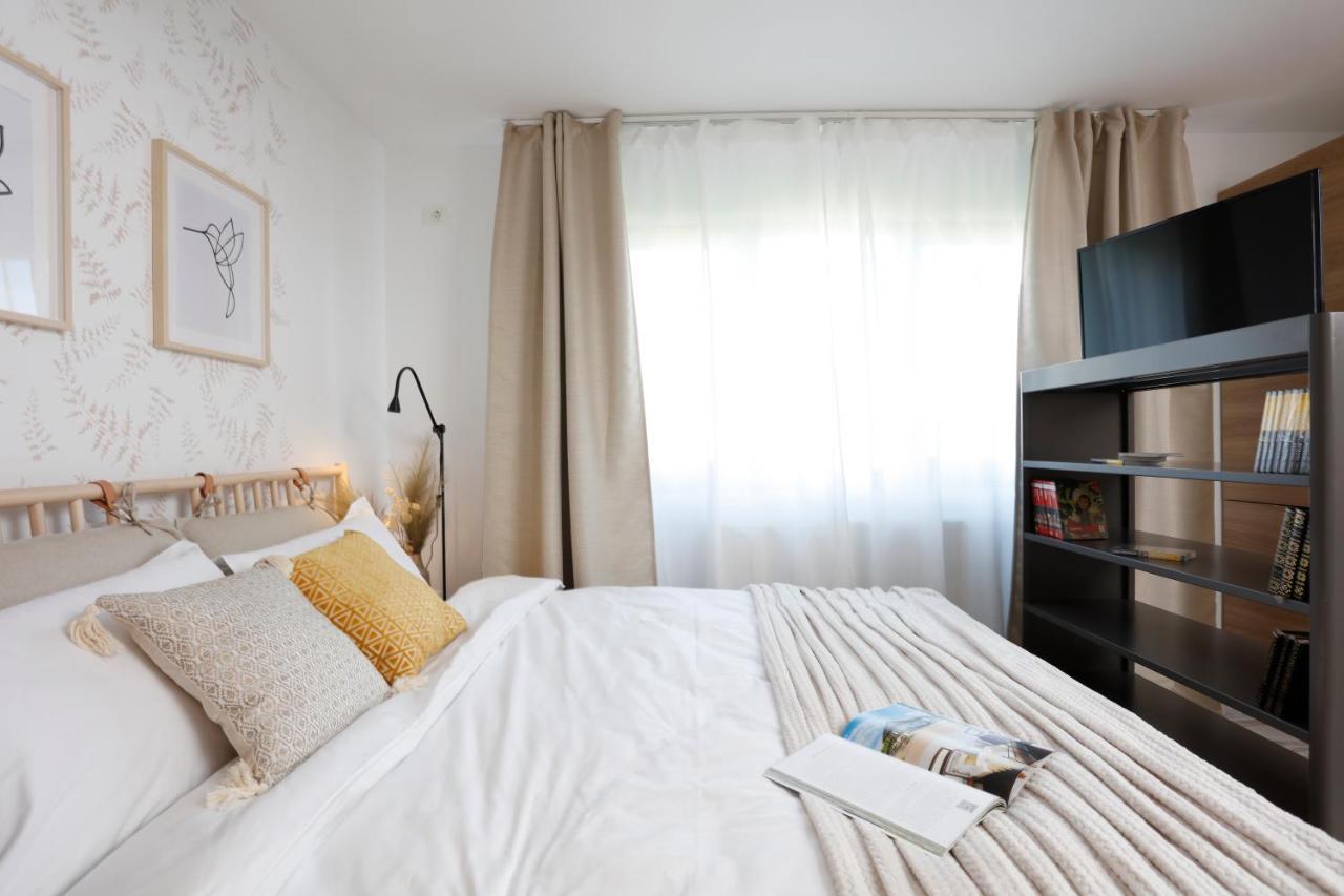 New & Cozy Studio In Ghencea + Netflix Bukurešť Exteriér fotografie