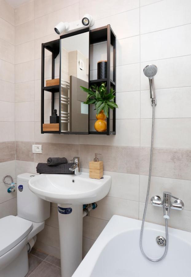New & Cozy Studio In Ghencea + Netflix Bukurešť Exteriér fotografie